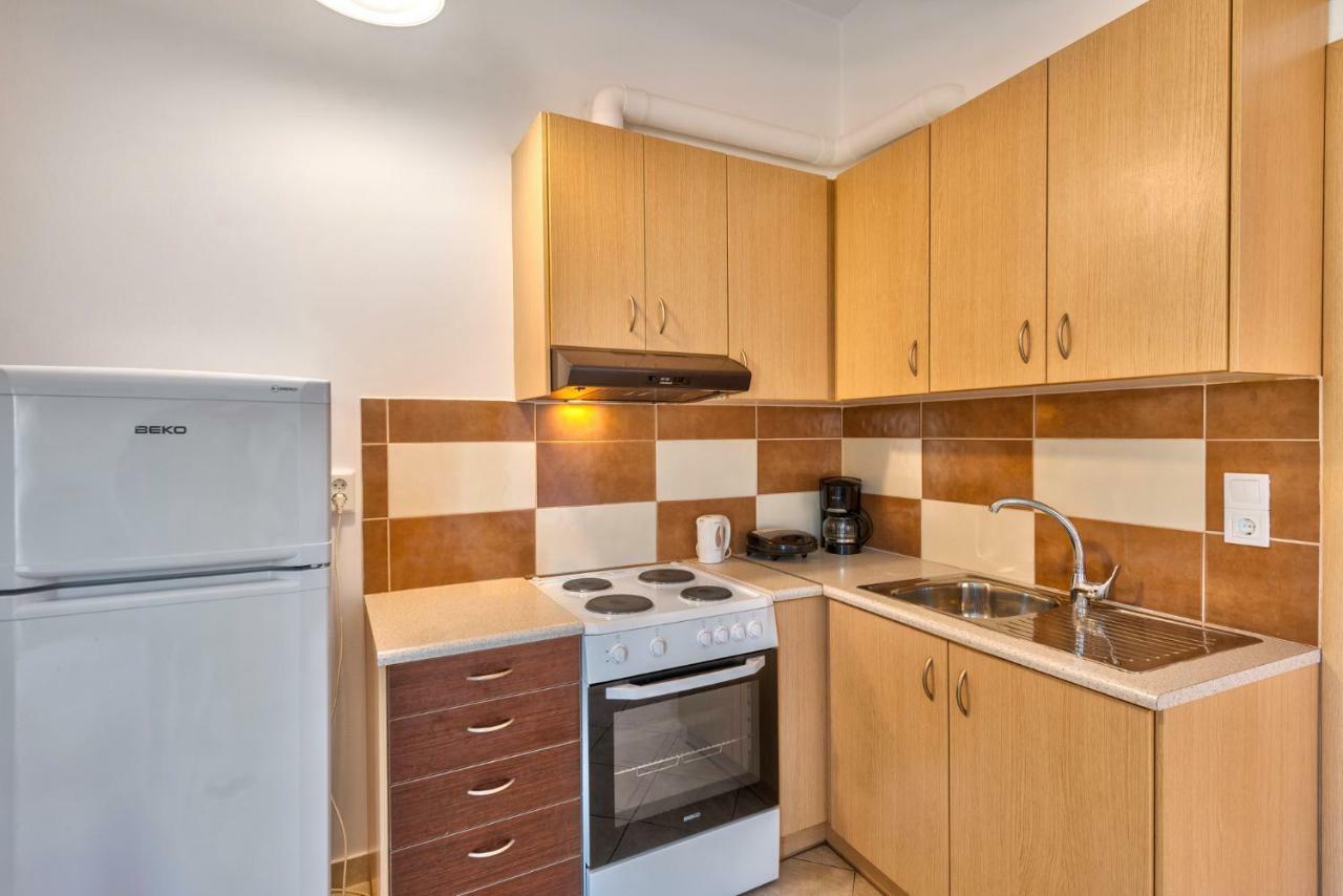Ethrionplus Two Rooms Apartments Balconies 100 M From The Port エルムポリ エクステリア 写真