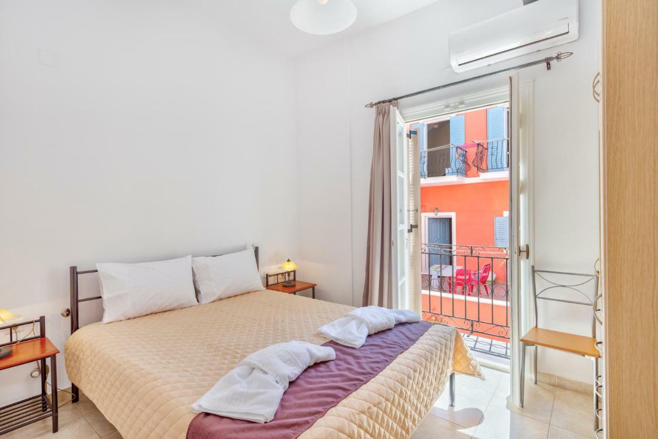 Ethrionplus Two Rooms Apartments Balconies 100 M From The Port エルムポリ エクステリア 写真
