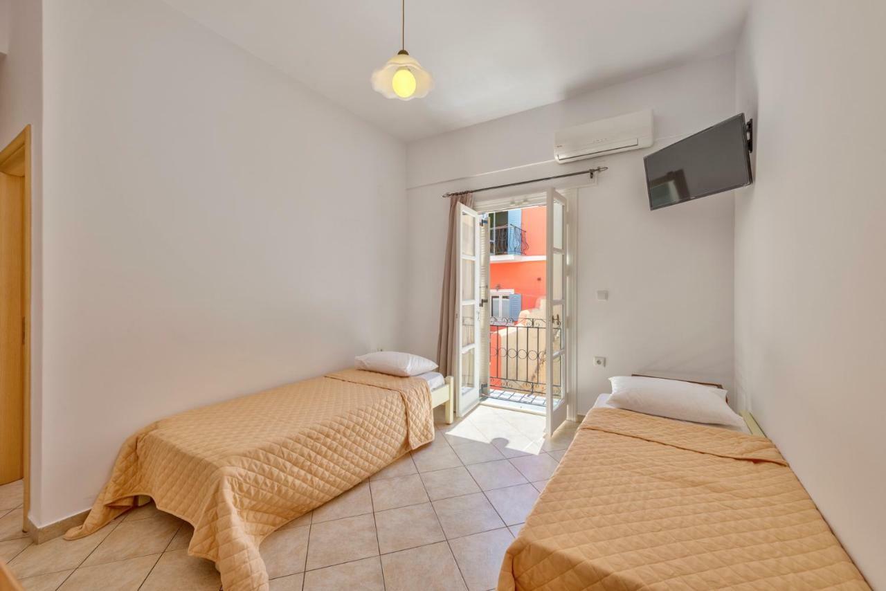 Ethrionplus Two Rooms Apartments Balconies 100 M From The Port エルムポリ エクステリア 写真